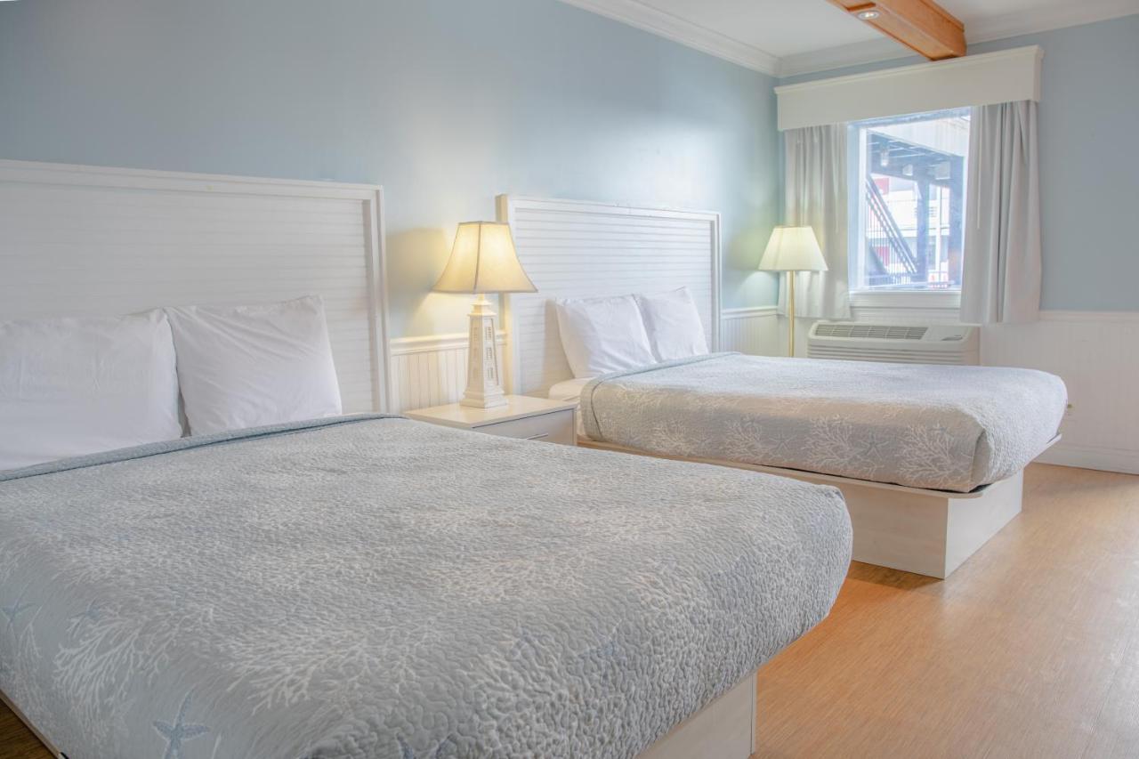 Sea And Breeze Hotel And Condo Tybee Island Exterior photo